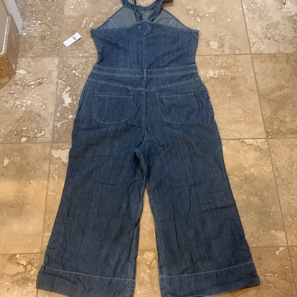 Overalls - Picture 4 of 11